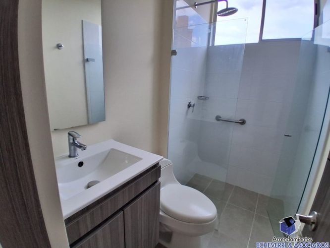 Apartamento de 3 alcobas en arriendo en Las Cometas, Envigado, 140 m² · foto 7 de 14