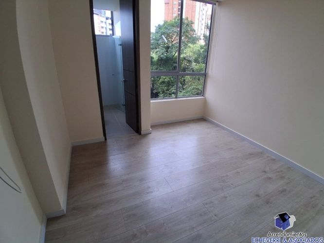 Apartamento de 3 alcobas en arriendo en Las Cometas, Envigado, 140 m² · foto 9 de 14
