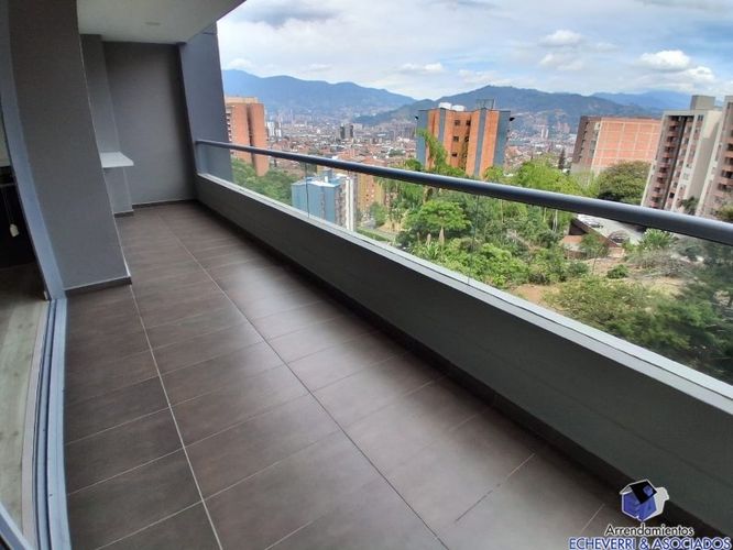 Apartamento de 3 alcobas en arriendo en Las Cometas, Envigado, 140 m² · foto 13 de 14