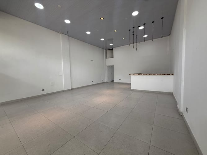 Local en venta en Girardot, Ricaurte, 72 m² · foto 5 de 13