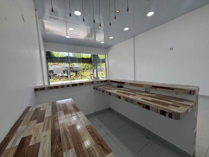 Local en venta en Girardot, Ricaurte, 72 m² · foto 9 de 13