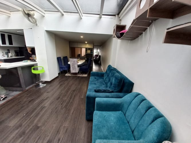 Casa de 5 alcobas en venta en Ilarco, Bogotá, 310 m² · foto 6 de 23