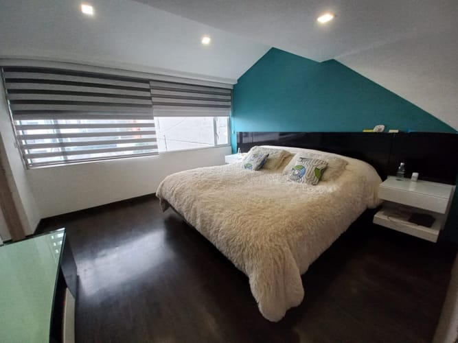 Casa de 5 alcobas en venta en Ilarco, Bogotá, 310 m² · foto 10 de 23