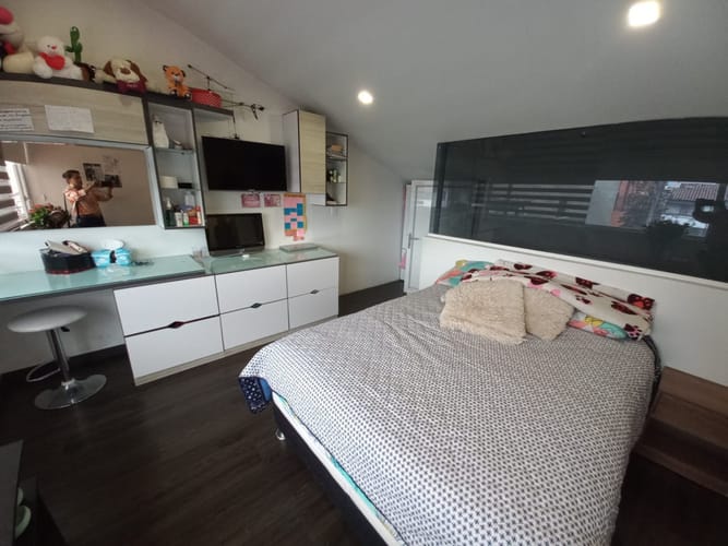 Casa de 5 alcobas en venta en Ilarco, Bogotá, 310 m² · foto 13 de 23