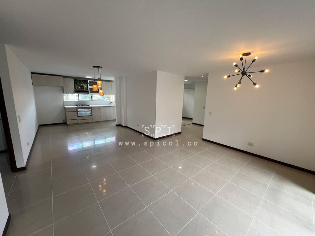 Apartamento en Arriendo en Los Balsos, Medellín