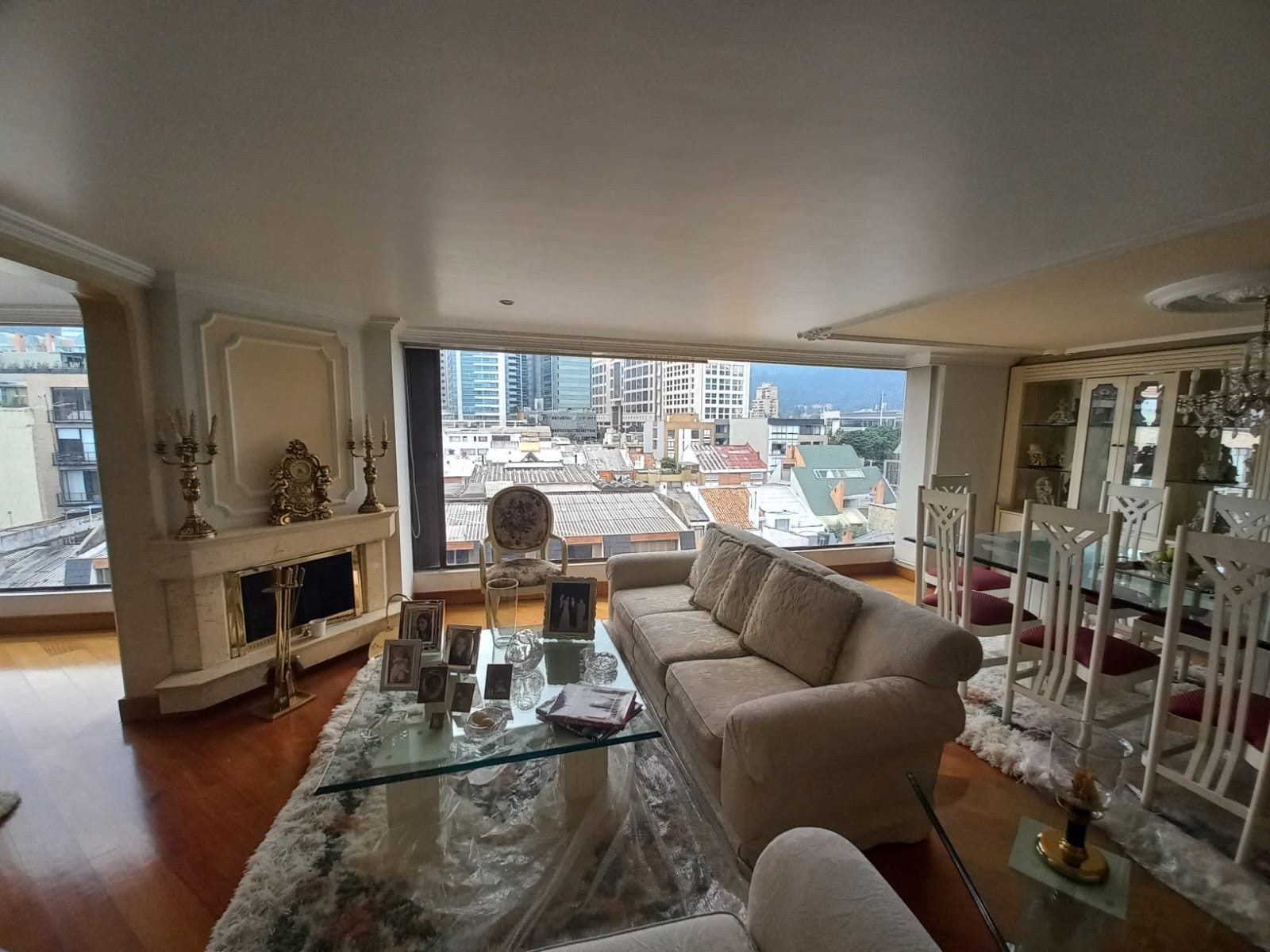 Apartamento en venta en Santa Barbara Occidental, Bogotá · foto 4 de 24