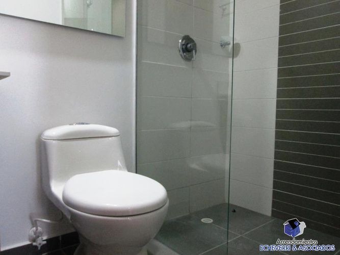 Apartaestudio en venta en Loma De Las Brujas, Envigado, 62 m² · foto 2 de 13
