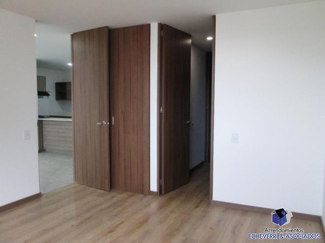 Apartaestudio en venta en Loma De Las Brujas, Envigado, 62 m² · foto 9 de 13