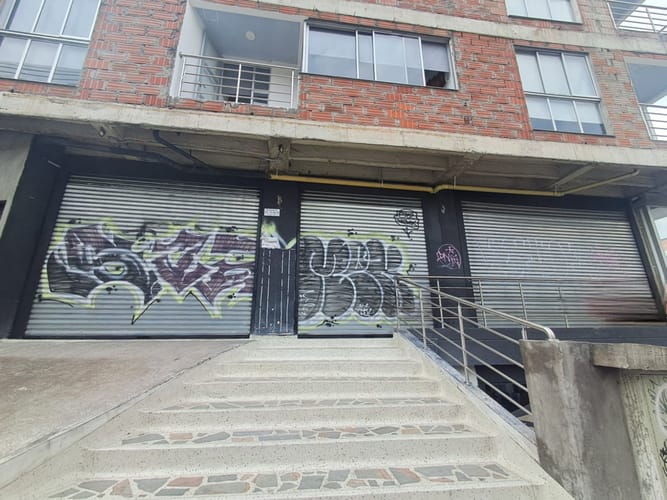 Local en arriendo en La Pilarica, Medellín, 205 m² · foto 2 de 12