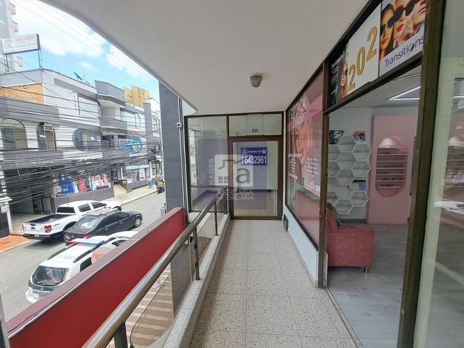 Local en arriendo en Centro, Bucaramanga, 30 m² · foto 2 de 5