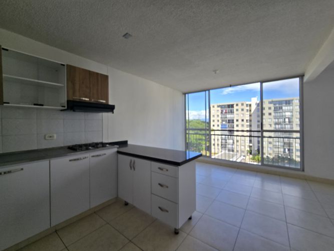 Apartamento de 2 alcobas en venta en Zona Industrial, Yumbo, 55 m² · foto 7 de 18