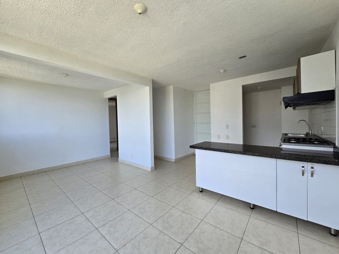 Apartamento de 2 alcobas en venta en Zona Industrial, Yumbo, 55 m² · foto 8 de 18