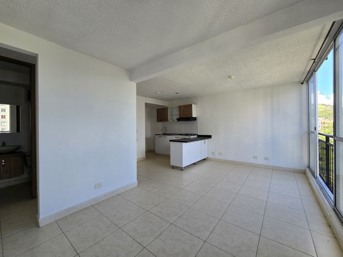 Apartamento de 2 alcobas en venta en Zona Industrial, Yumbo, 55 m² · foto 10 de 18