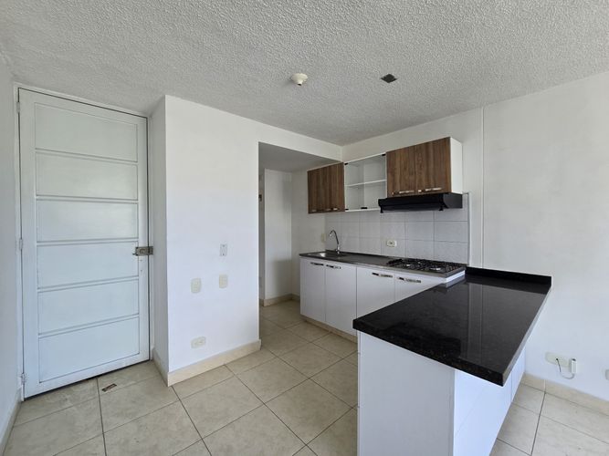 Apartamento de 2 alcobas en venta en Zona Industrial, Yumbo, 55 m² · foto 11 de 18
