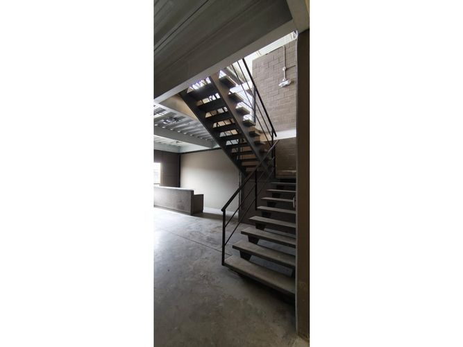 Bodega en arriendo en Siberia, Cota, 1704 m² · foto 5 de 15