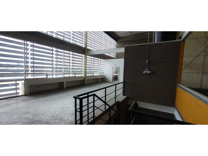Bodega en arriendo en Siberia, Cota, 1704 m² · foto 7 de 15