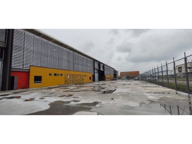 Bodega en arriendo en Siberia, Cota, 3404 m² · foto 13 de 21