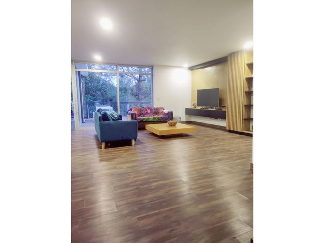 Casa de 4 alcobas en venta en Escobero, Medellín, 300 m² · foto 5 de 19
