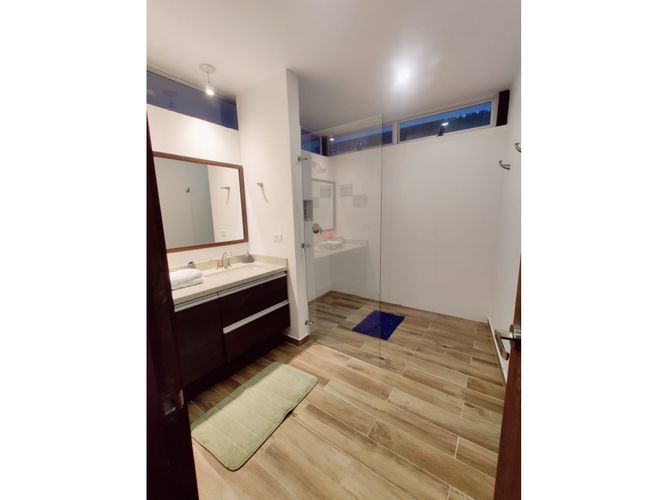Casa de 4 alcobas en venta en Escobero, Medellín, 300 m² · foto 13 de 19