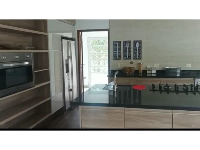 Casa de 4 alcobas en venta en Escobero, Medellín, 300 m² · foto 14 de 19