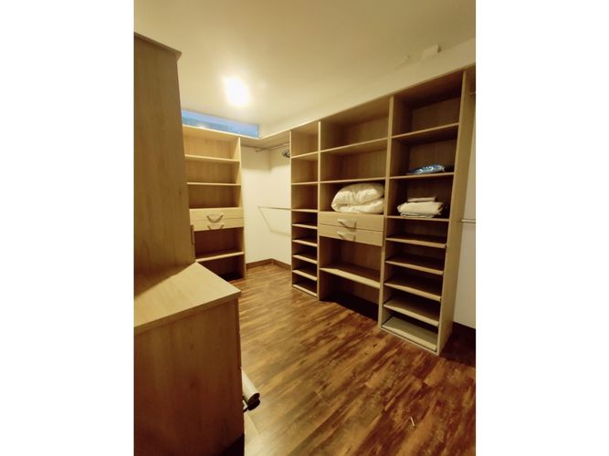 Casa de 4 alcobas en venta en Escobero, Medellín, 300 m² · foto 16 de 19