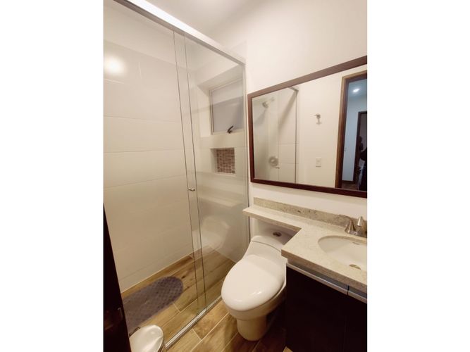 Casa de 4 alcobas en venta en Escobero, Medellín, 300 m² · foto 17 de 19