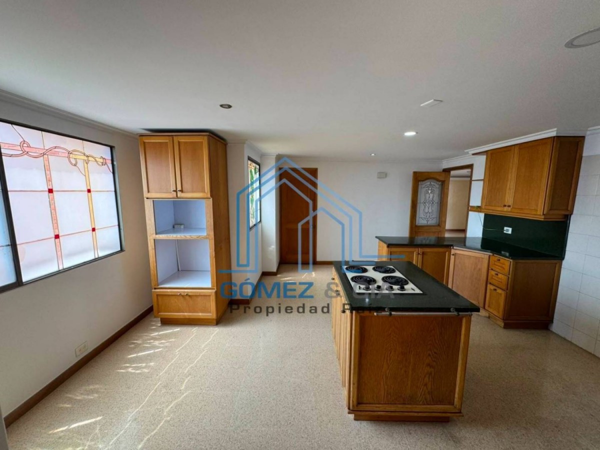 Apartamento en venta en Laureles, Medellín · foto 4 de 22