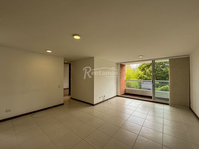 Apartamento de 2 alcobas en arriendo en Loma Del Esmeraldal, Medellín, 75 m² · foto 4 de 21