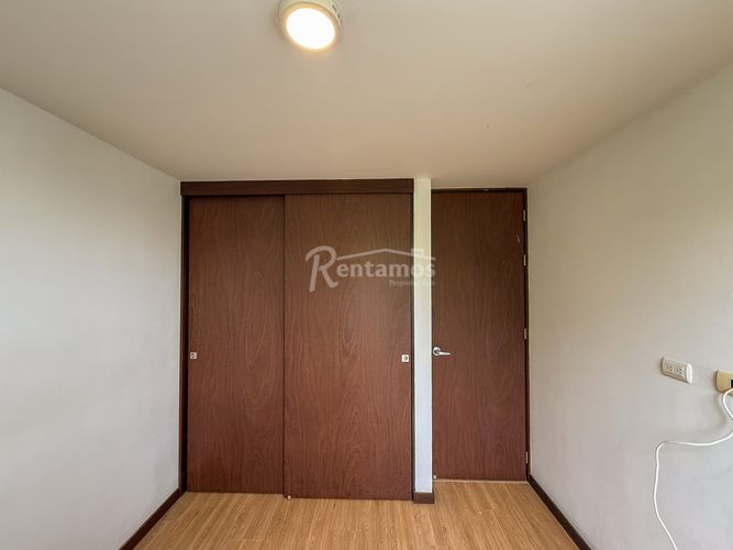 Apartamento de 2 alcobas en arriendo en Loma Del Esmeraldal, Medellín, 75 m² · foto 8 de 21