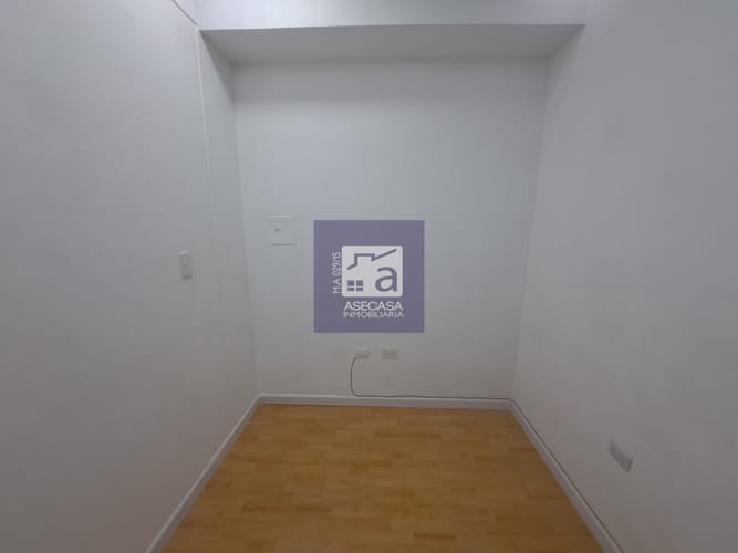 Local en arriendo en Cabecera Del Llano, Bucaramanga, 6 m² · foto 3 de 4