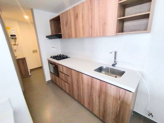 Apartamento de 3 alcobas en arriendo en Trinidad, Medellín, 82 m² · foto 2 de 12