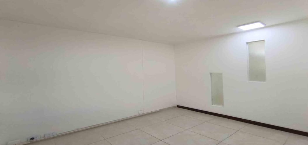 Oficina en venta en El Centro, Manizales, 41 m² · foto 10 de 21