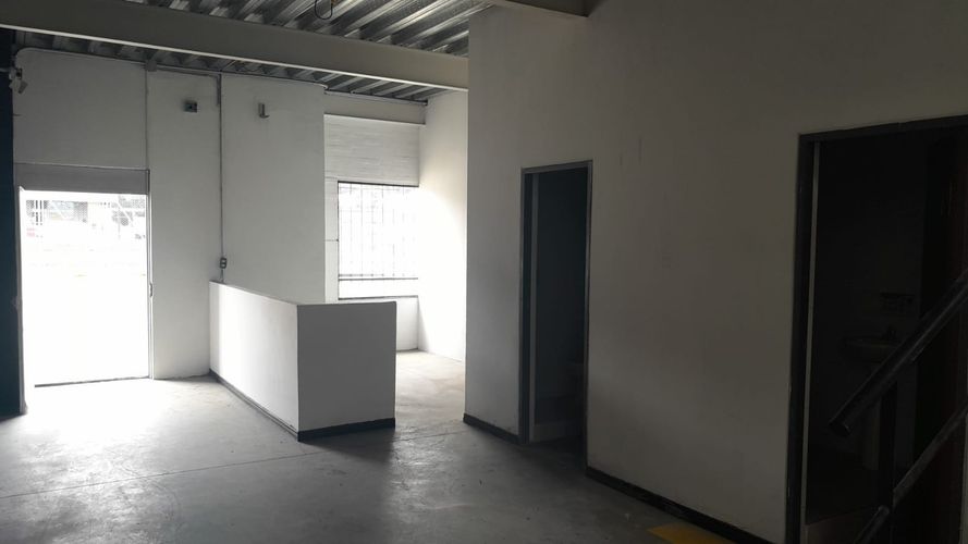 Bodega en arriendo en Siberia, Cota, 2574 m² · foto 3 de 5