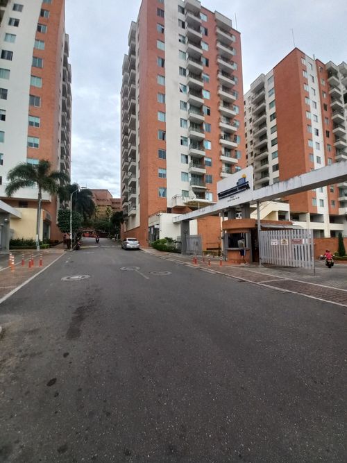 Apartaestudio en arriendo en Picaleña Y Mirolindo, Ibagué, 54 m² · foto 3 de 24