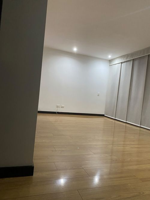Apartamento de 3 alcobas en arriendo en Salitre Greco, Bogotá, 80 m² · foto 12 de 15