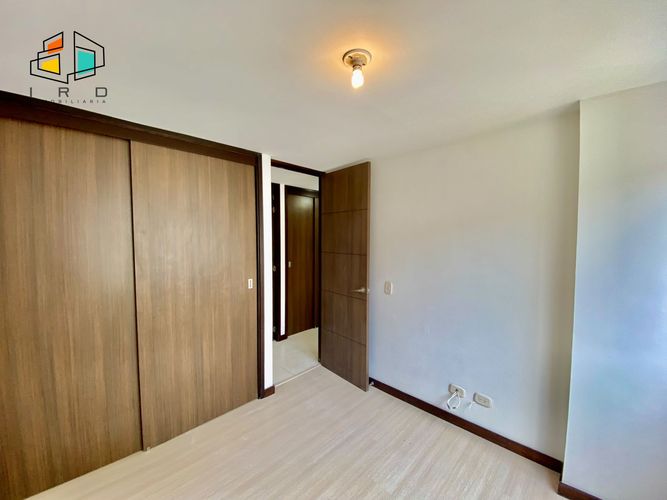 Apartamento en venta en Loma De San Jose, Sabaneta · foto 14 de 24