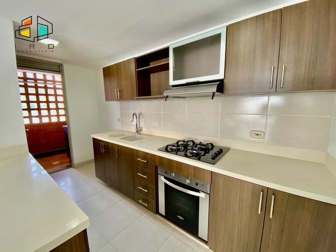 Apartamento en venta en Loma De San Jose, Sabaneta · foto 5 de 24