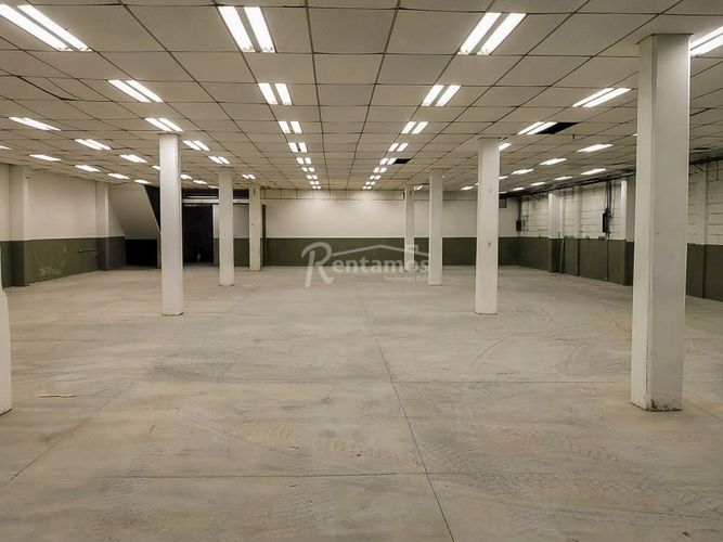 Bodega en arriendo en Zona Industrial No. 1, Itagüí, 2100 m² · foto 2 de 20