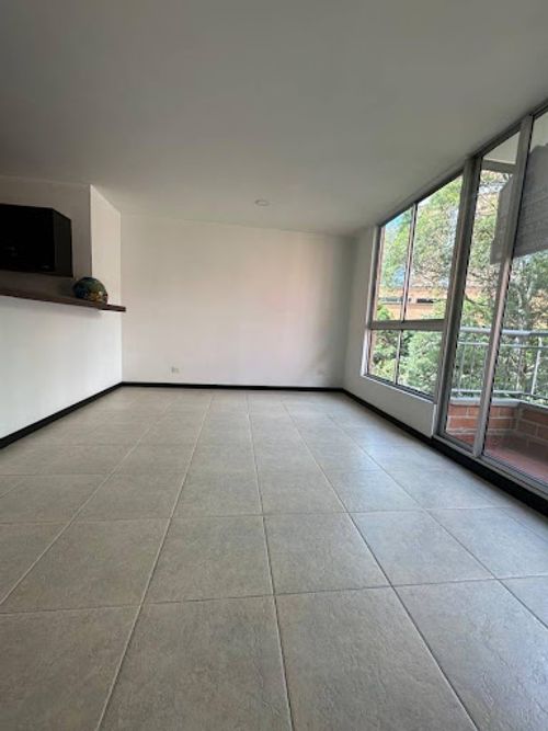 Apartamento de 3 alcobas en arriendo en Castropol, Medellín, 75 m² · foto 4 de 22