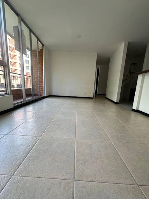 Apartamento de 3 alcobas en arriendo en Castropol, Medellín, 75 m² · foto 9 de 22