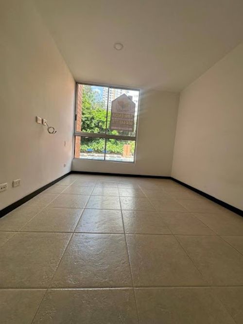 Apartamento de 3 alcobas en arriendo en Castropol, Medellín, 75 m² · foto 19 de 22