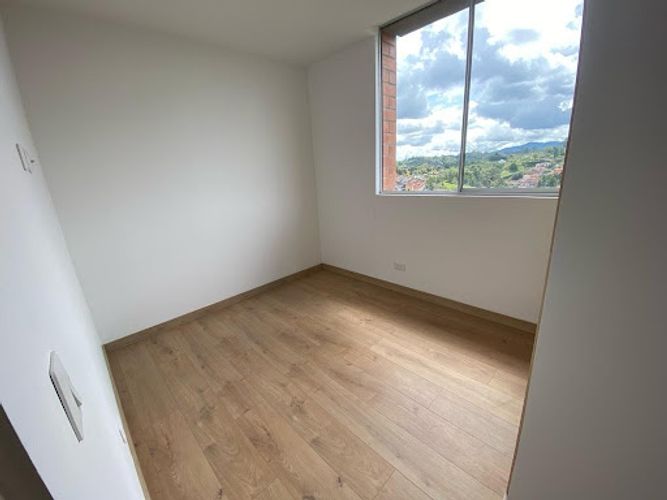 Apartamento de 3 alcobas en venta en El Porvenir, Rionegro, 77 m² · foto 14 de 17