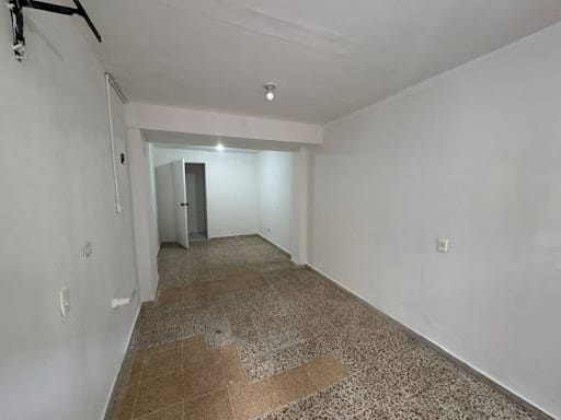 Local en arriendo en San Joaquin, Sabaneta, 25 m² · foto 2 de 4