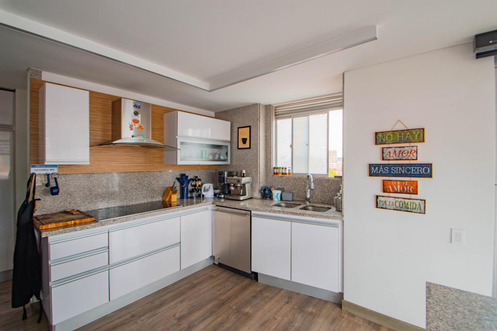 Apartamento en venta en Santa Barbara, Bogotá · foto 3 de 24