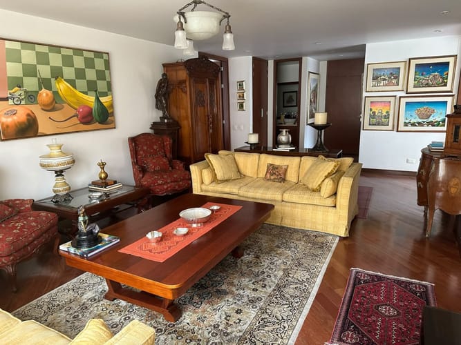 Apartamento de 3 alcobas en venta en Los Rosales, Bogotá, 195 m² · foto 4 de 18