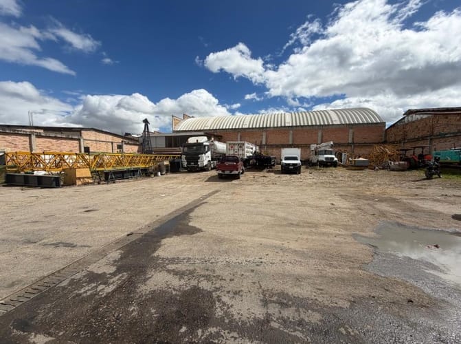 Bodega en arriendo en Cartagenita, Mosquera, 2000 m² · foto 5 de 5