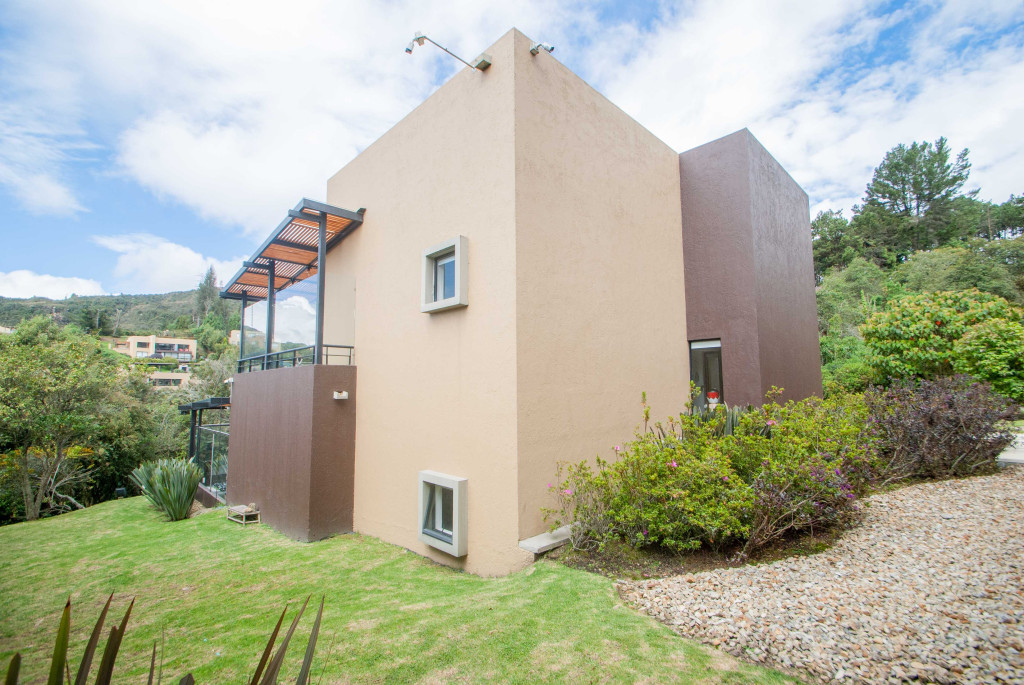 Casa en arriendo en El Volcan, La Calera · foto 3 de 24