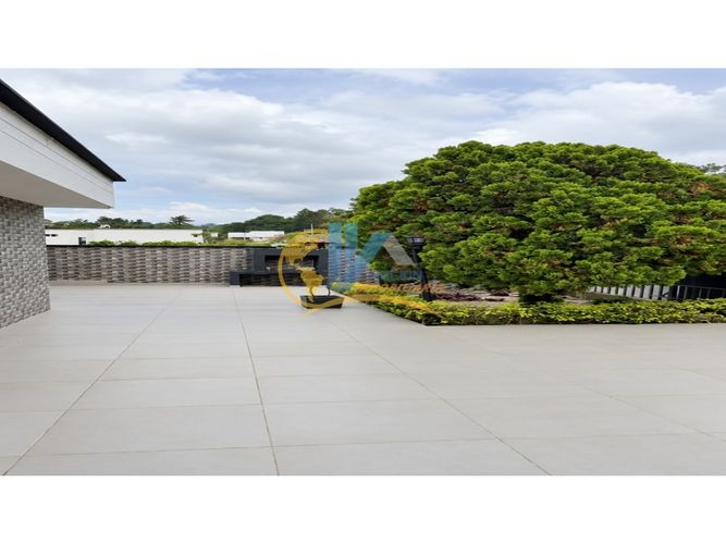 Casa de 9 alcobas en venta en Ruitoque, Piedecuesta, 330 m² · foto 2 de 24