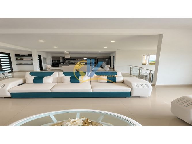 Casa de 9 alcobas en venta en Ruitoque, Piedecuesta, 330 m² · foto 3 de 24
