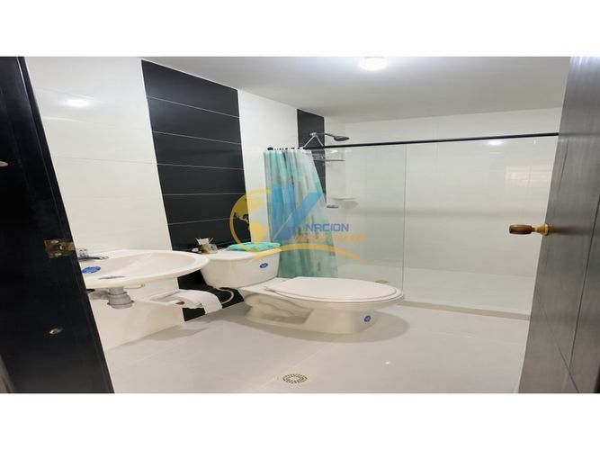 Casa de 9 alcobas en venta en Ruitoque, Piedecuesta, 330 m² · foto 16 de 24
